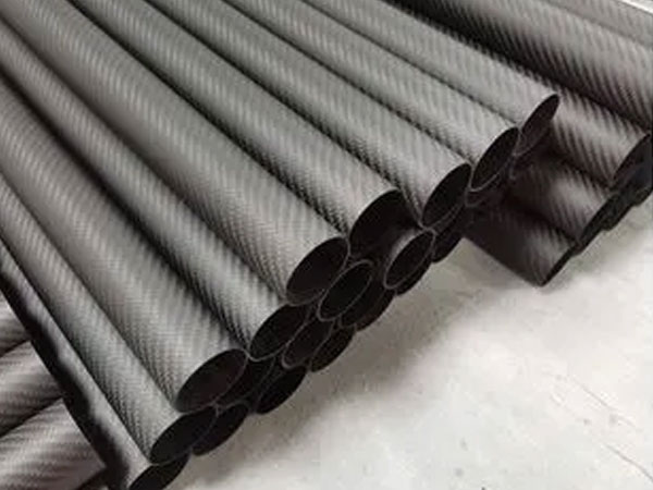 碳纤维管的性能优势表现在哪些方面？